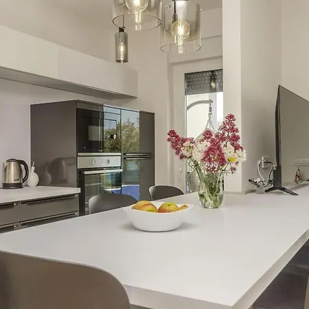 Apartment Adriatic With Pool