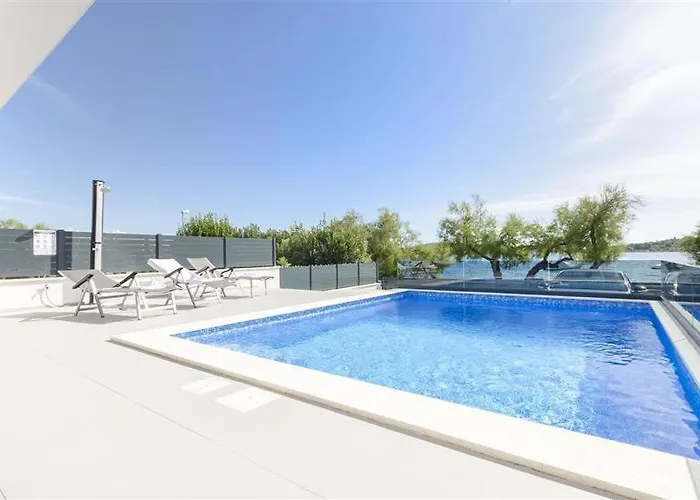 Adriatic With Pool Appartement *