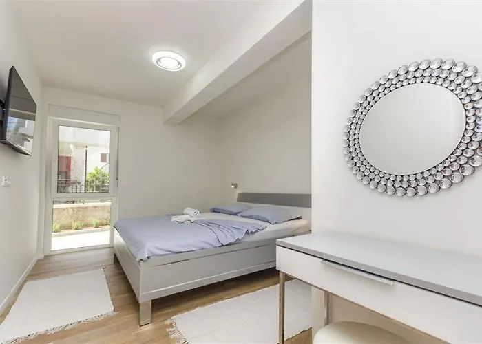 Adriatic With Pool Appartement