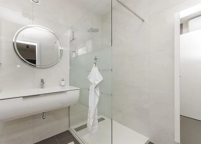 Adriatic With Pool Apartment